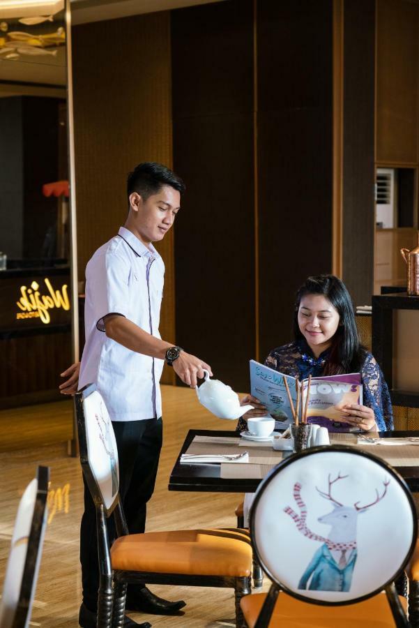 Luminor Hotel Jakarta Kota By Wh מראה חיצוני תמונה